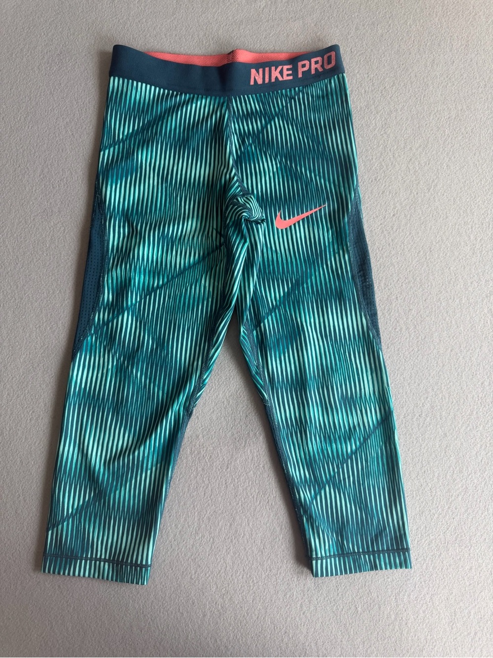 Nike Pants Pro Dri-Fit Tight Capris Leggings Medium Youth Girls Green/Orange